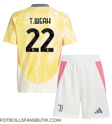 Juventus Timothy Weah #22 Replika Bortatröja Barn 2024-25 Kortärmad (+ Korta byxor)